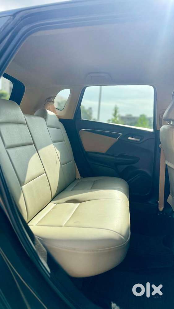 Honda Jazz V Automatic, 2016, Petrol