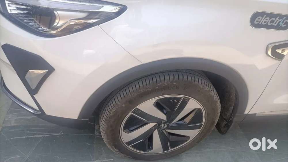 Mg Zs Ev 2025 Electric 11000 Km Driven
