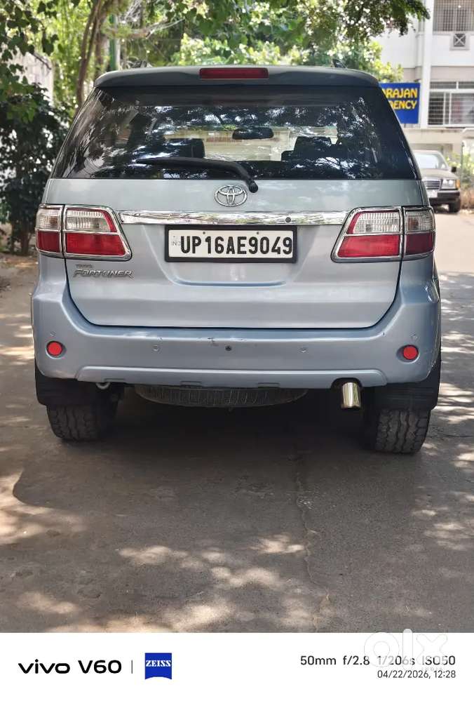 Toyota Fortuner 4x4 2011 Manual8