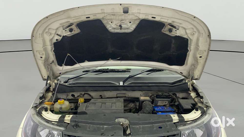 Mahindra Kuv 100 Mfalcon G80 K4, 2016, Petrol