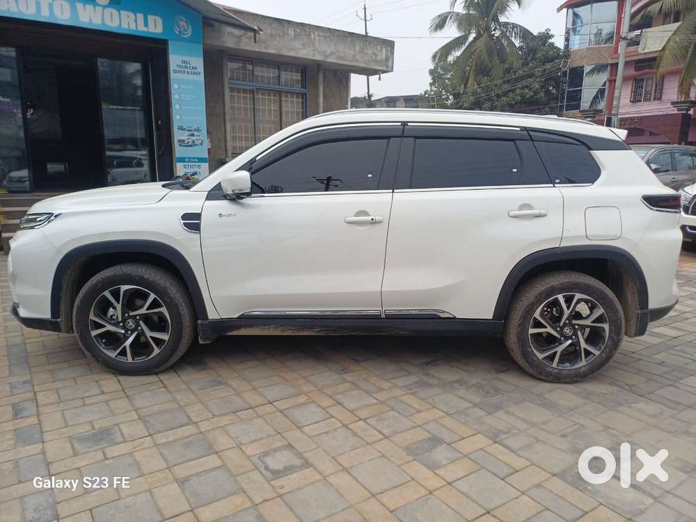 Toyota Urban Cruiser Hyryder V Hybrid Aero Edition, 2025, Cng & Hybr..