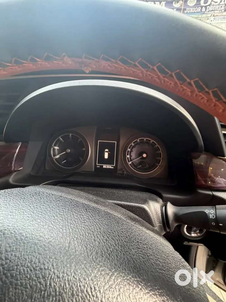 Toyota Innova Crysta 2016 Diesel Mt