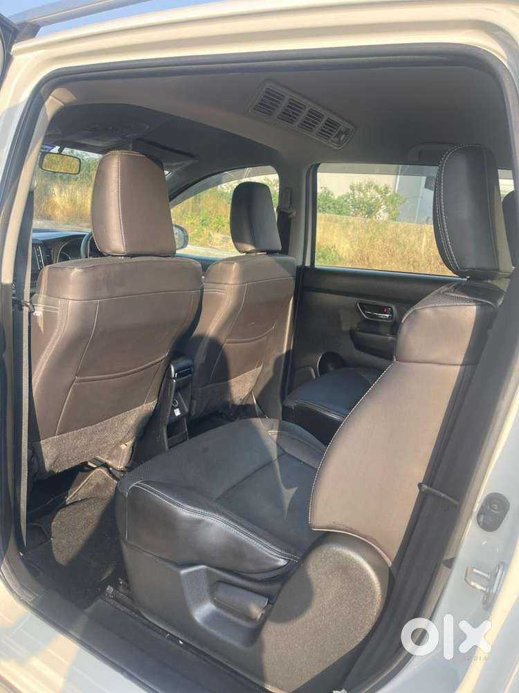 Maruti Suzuki Xl6 1.5 Alpha At, 2022, Petrol