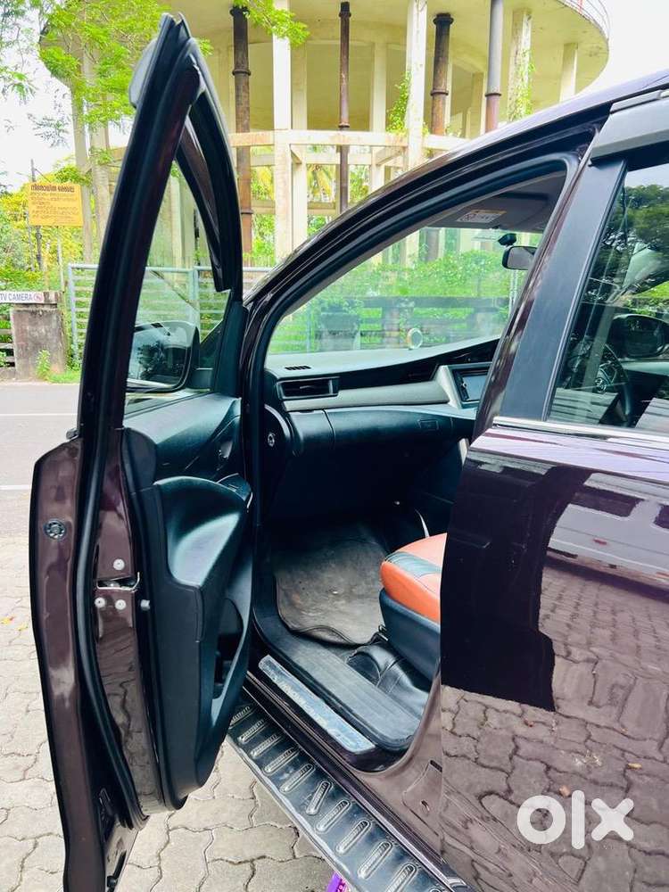 Toyota Innova Crysta Single Owner 2018 Diesel 90000 Km