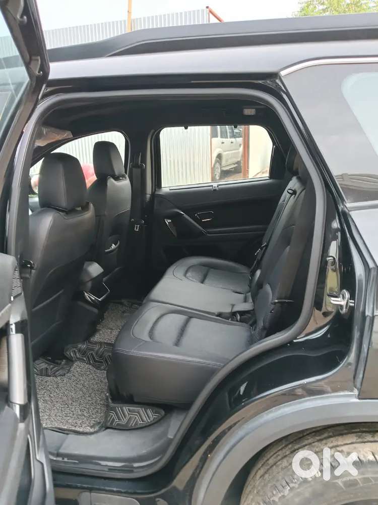 Tata Safari Diesel 2024 Manual Dark