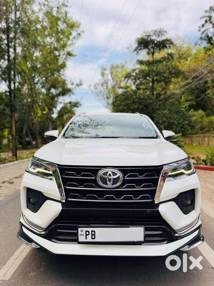 Toyota Fortuner 4x2 At 2.8 Diesel, 2022, Diesel
