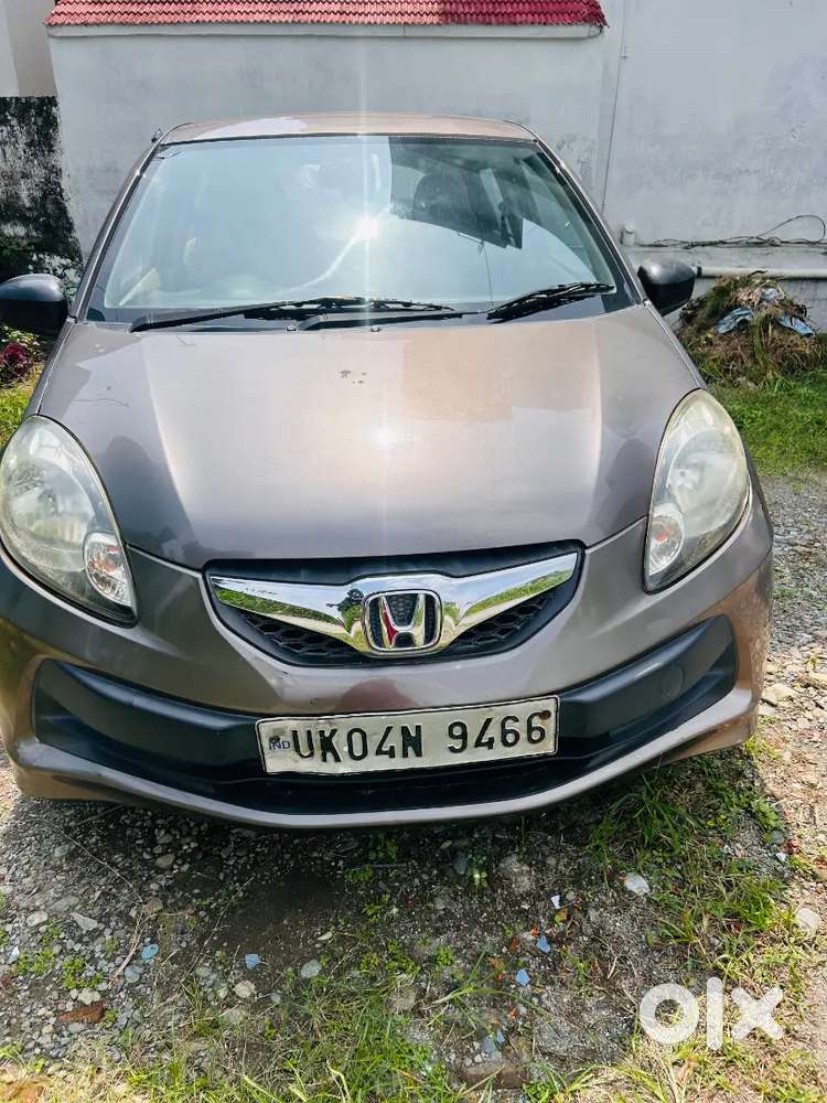 Honda Brio Petrol Manual 2013 Variant