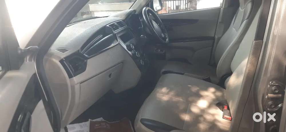 Mahindra Kuv 100 2016 Diesel 89000 Km Driven Single Owner