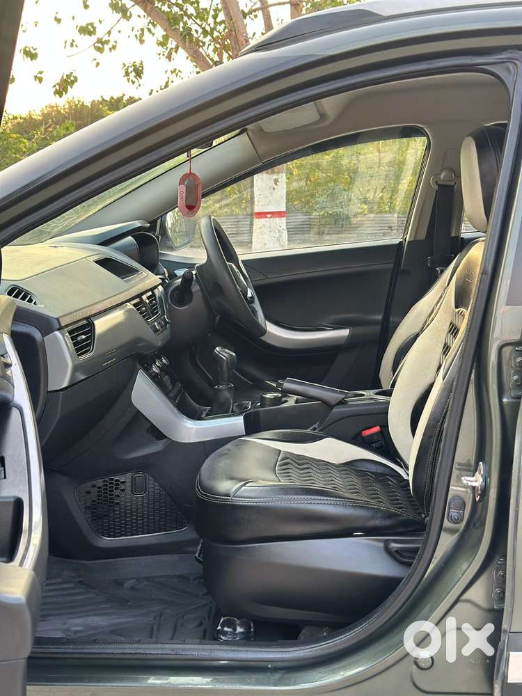 Tata Nexon 1.5 Revotorq Xm (s), 2022, Petrol