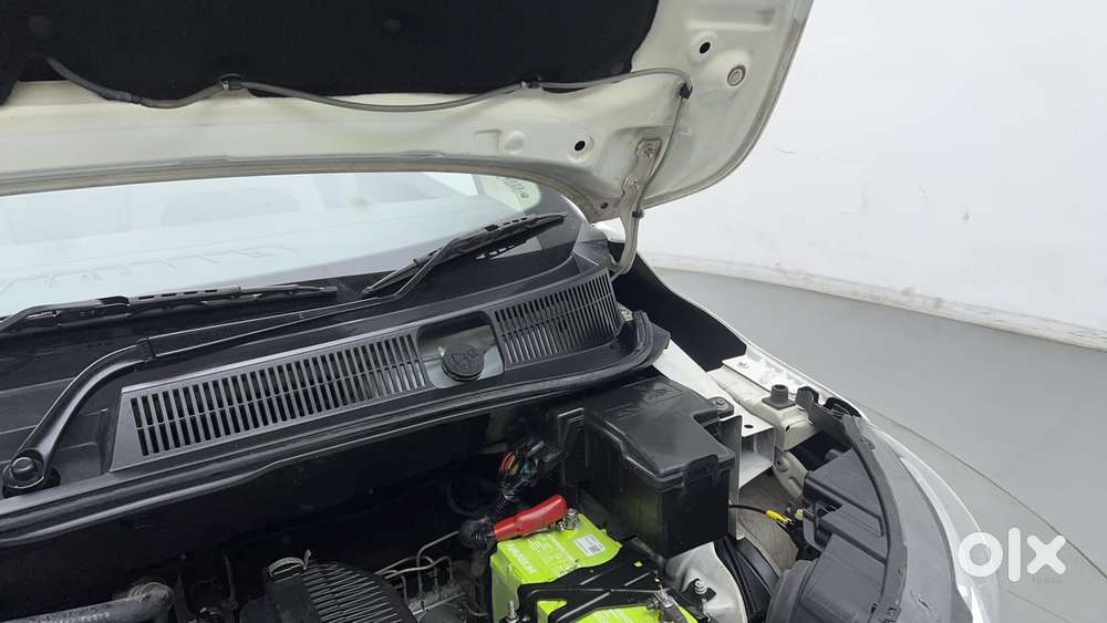 Renault Triber Rxt, 2022, Petrol