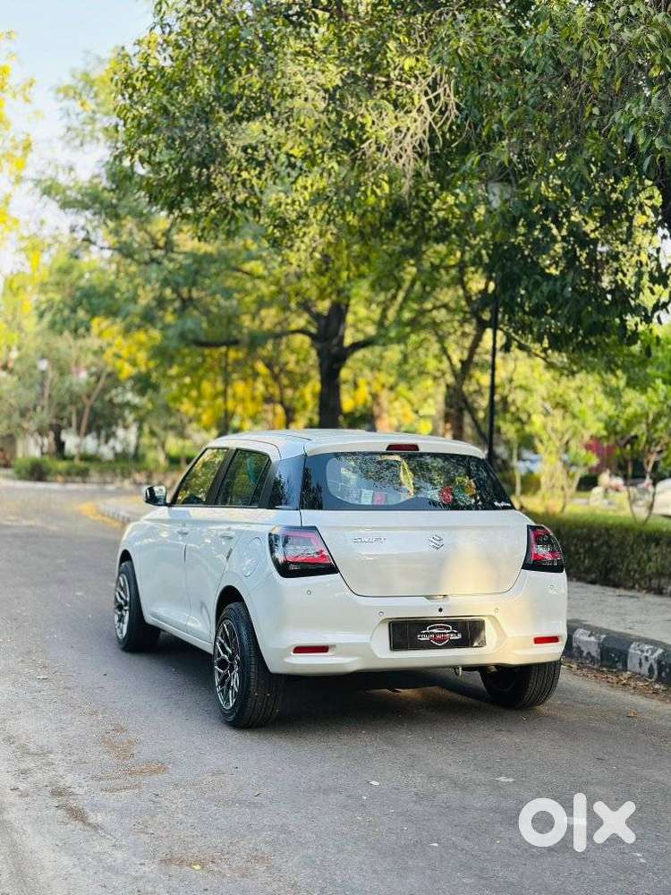 Maruti Suzuki Swift Vxi Optional, 2025, Petrol