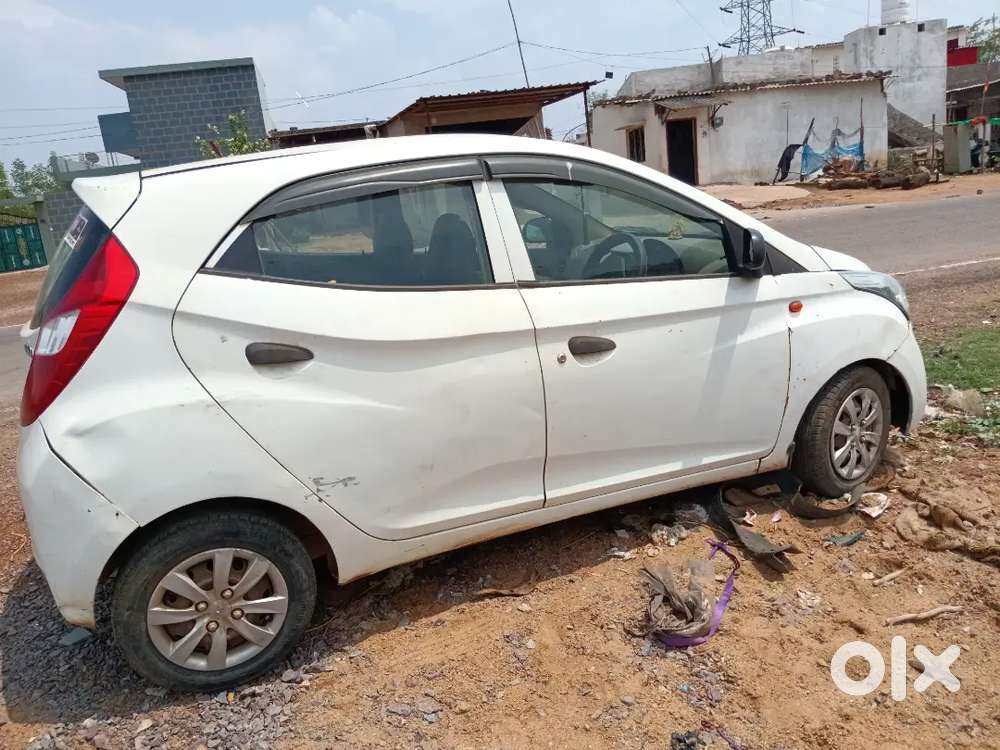 Hyundai Eon 2013 Petrol Well Maintained