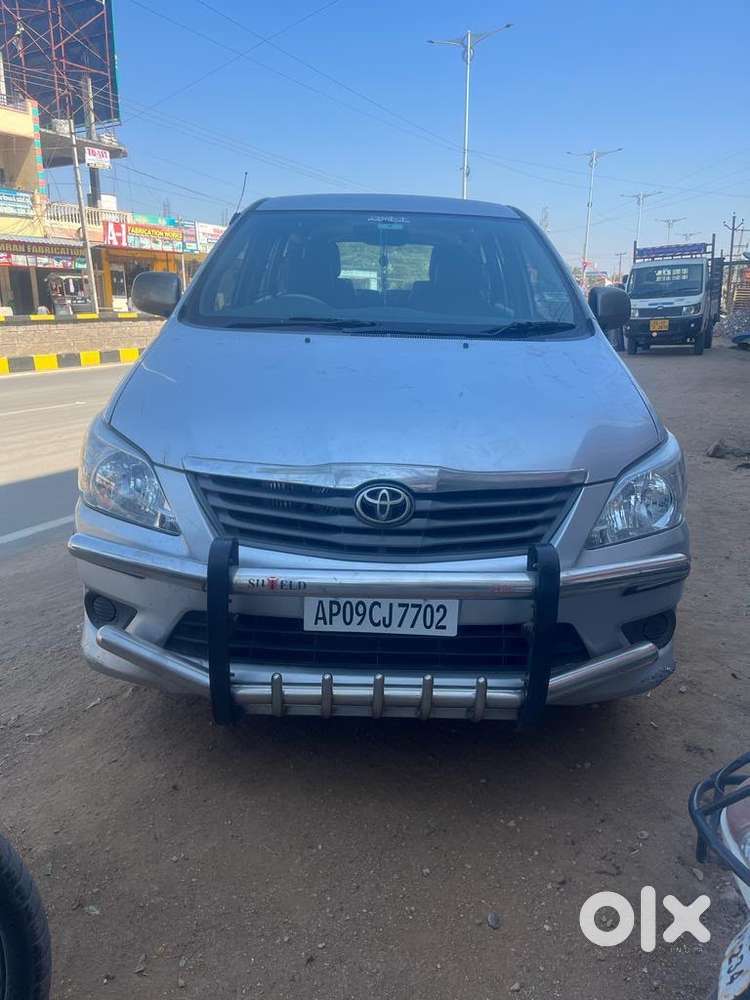 Toyota Innova Diesel 2014