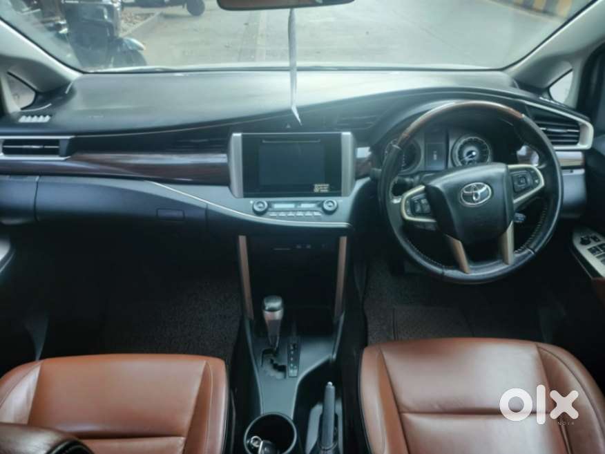 Toyota Innova Crysta 2.8z Automatic, 2017, Diesel