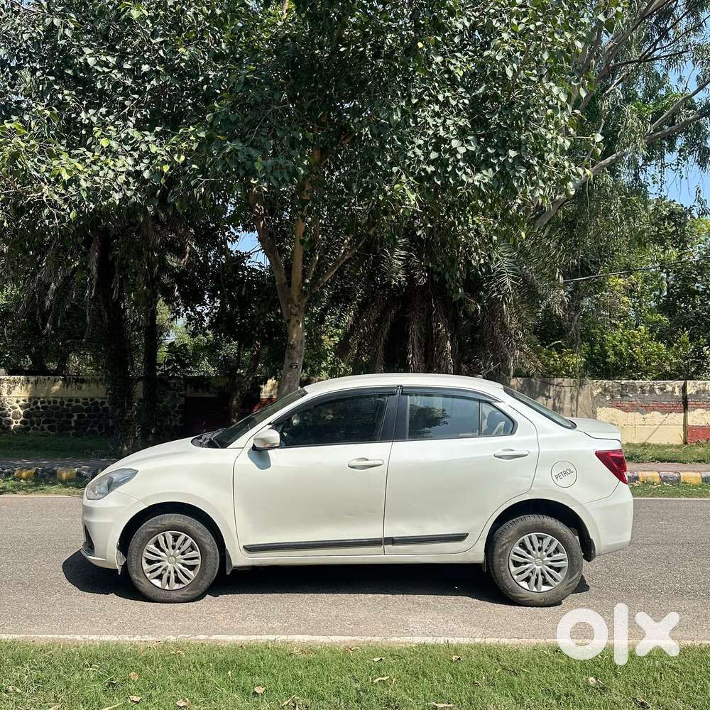 Maruti Suzuki Swift Dzire Vxi Optional, 2020, Petrol