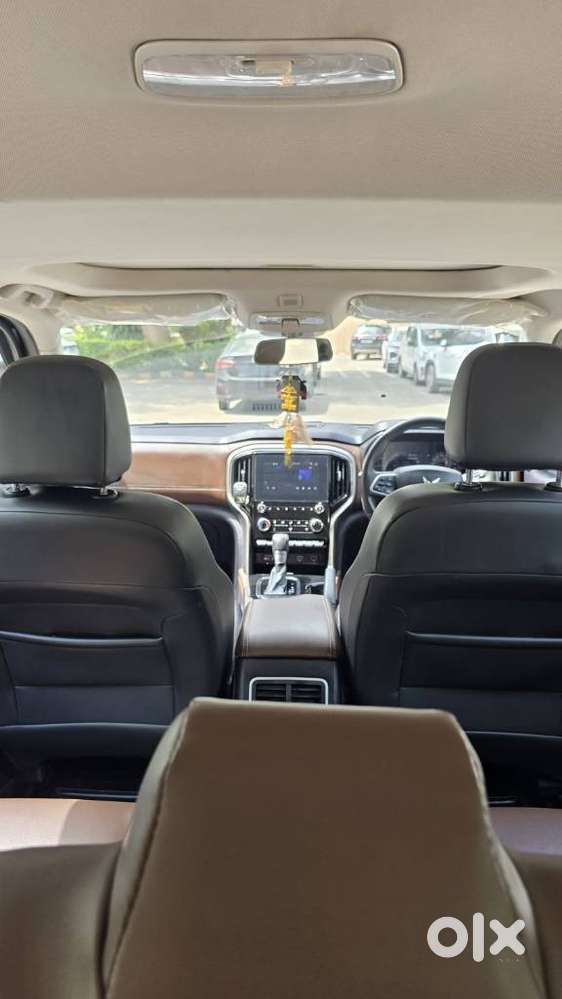 Mahindra Scorpio N Z8 Petrol At 7 Str, 2025, Petrol