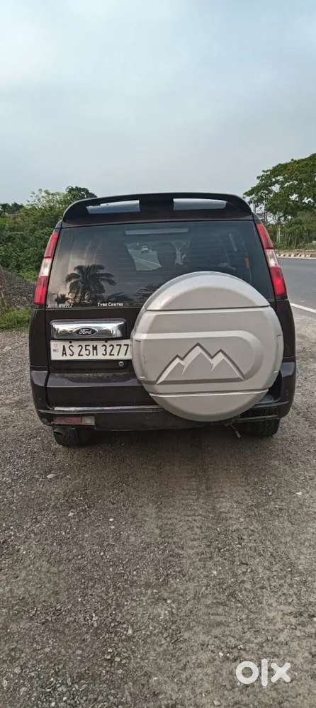 Ford Endeavour 2012 Diesel 200000 Km Driven