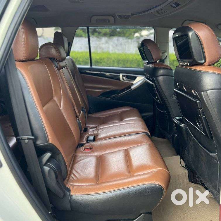 Toyota Innova Crysta 2.4 Vx Mt 8s, 2017, Diesel