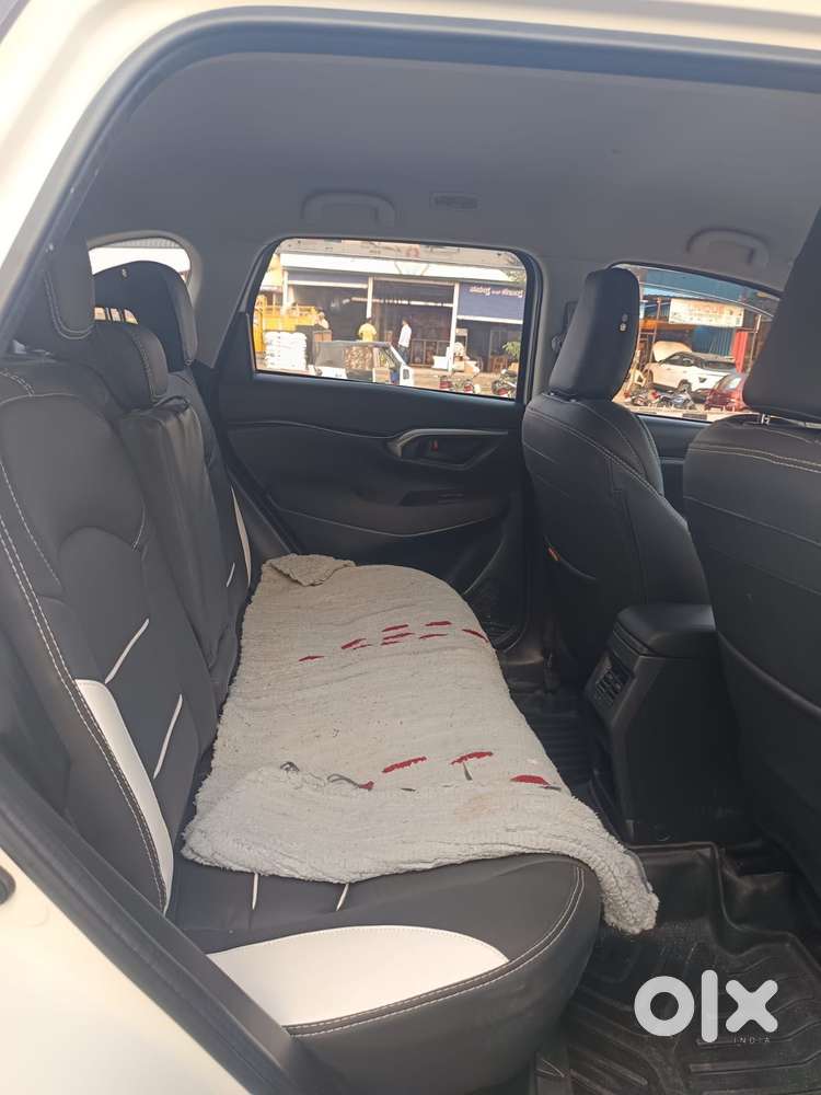 Toyota Urban Cruiser Hyryder E Neodrive Aero Edition, 2025, Petrol