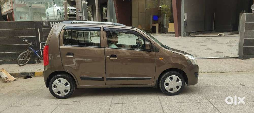 Maruti Suzuki Wagon R 1.0 Vxi (o) Amt, 2016, Petrol