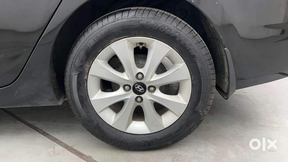 Hyundai Verna 1.6 Vtvt At S, 2016, Petrol