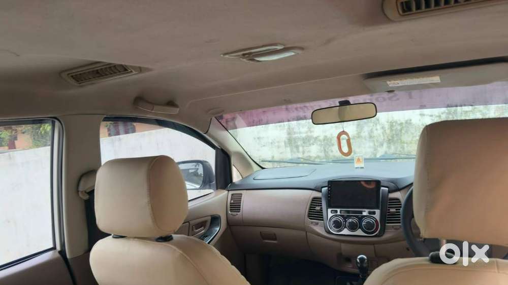 Toyota Innova (2016)