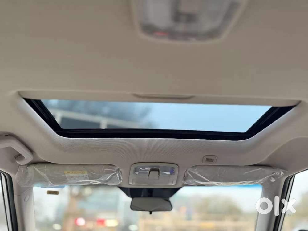 Mahindra Xuv300 W8 Option, 2024, Petrol