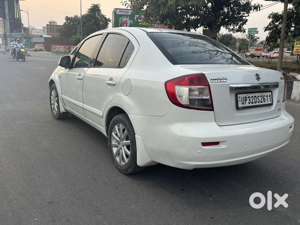 Maruti Suzuki Sx4 Zxi, 2011, Petrol