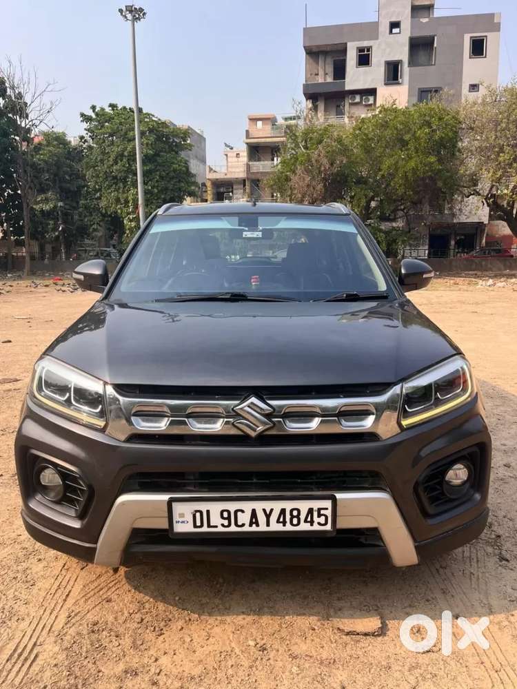 Maruti Suzuki Brezza 1.5 Zxi Plus Smart Hybrid Dual Tone, 2022, Petr..