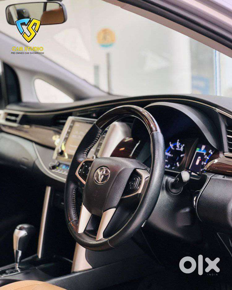 Toyota Innova Crysta [2020-ongoing] 2.4 Zx 7 Str, 2022, Diesel