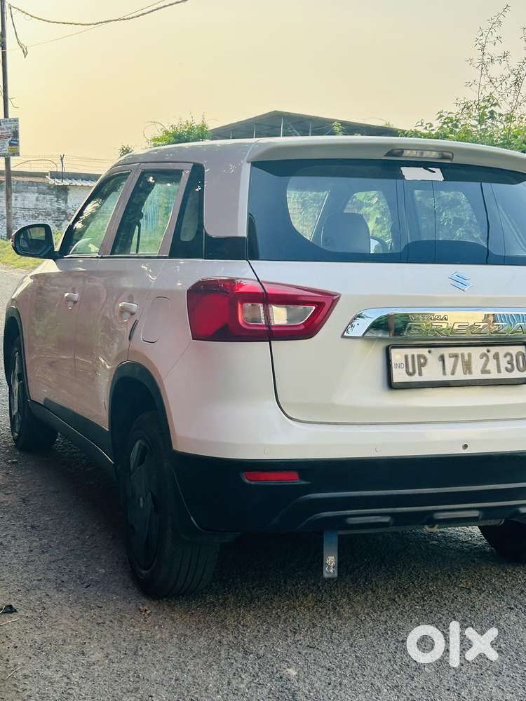 Maruti Suzuki Brezza 1.5 Lxi Smart Hybrid, 2022, Petrol