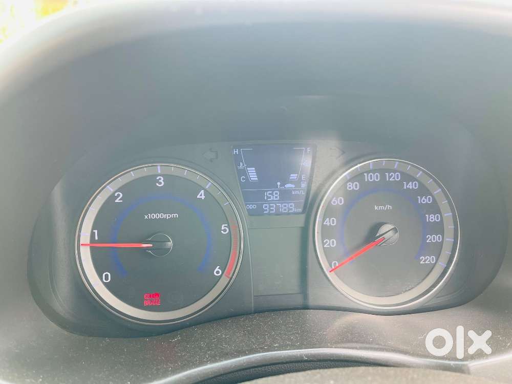 2015 Hyundai Verna 1.6 Crdi Diesel Single Owner, Ka 09