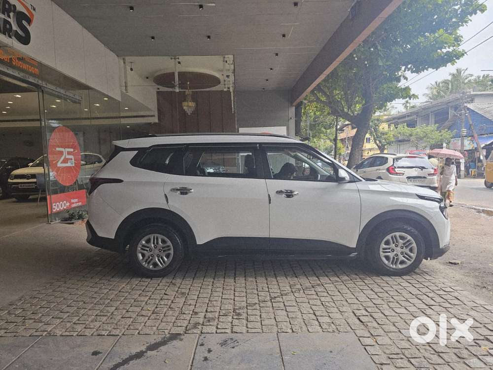 Kia Carens 1.4 Prestige 7 Str, 2024, Petrol