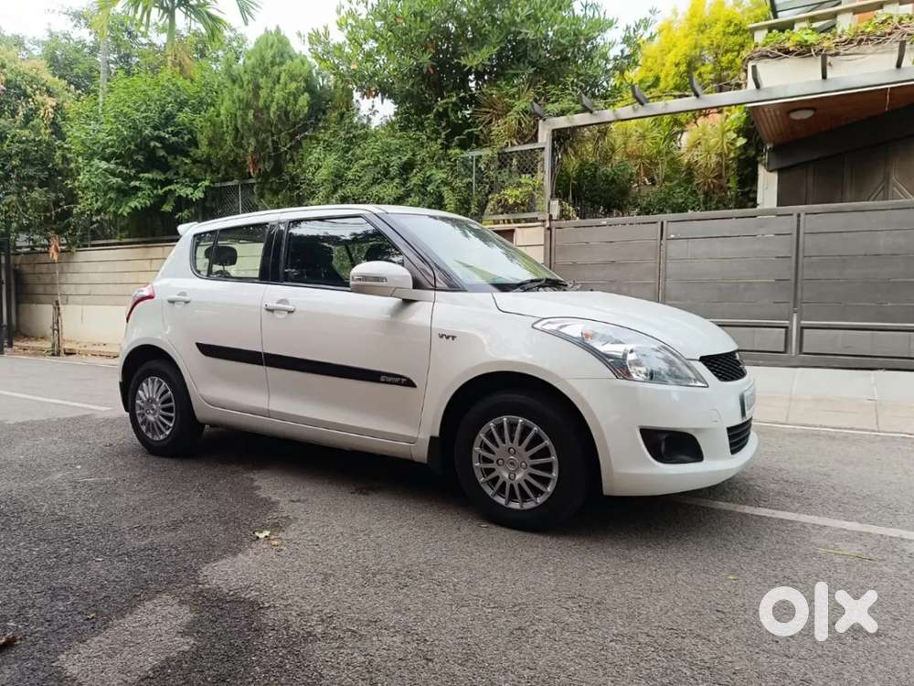 Maruti Suzuki Swift Vxi, 2012, Petrol