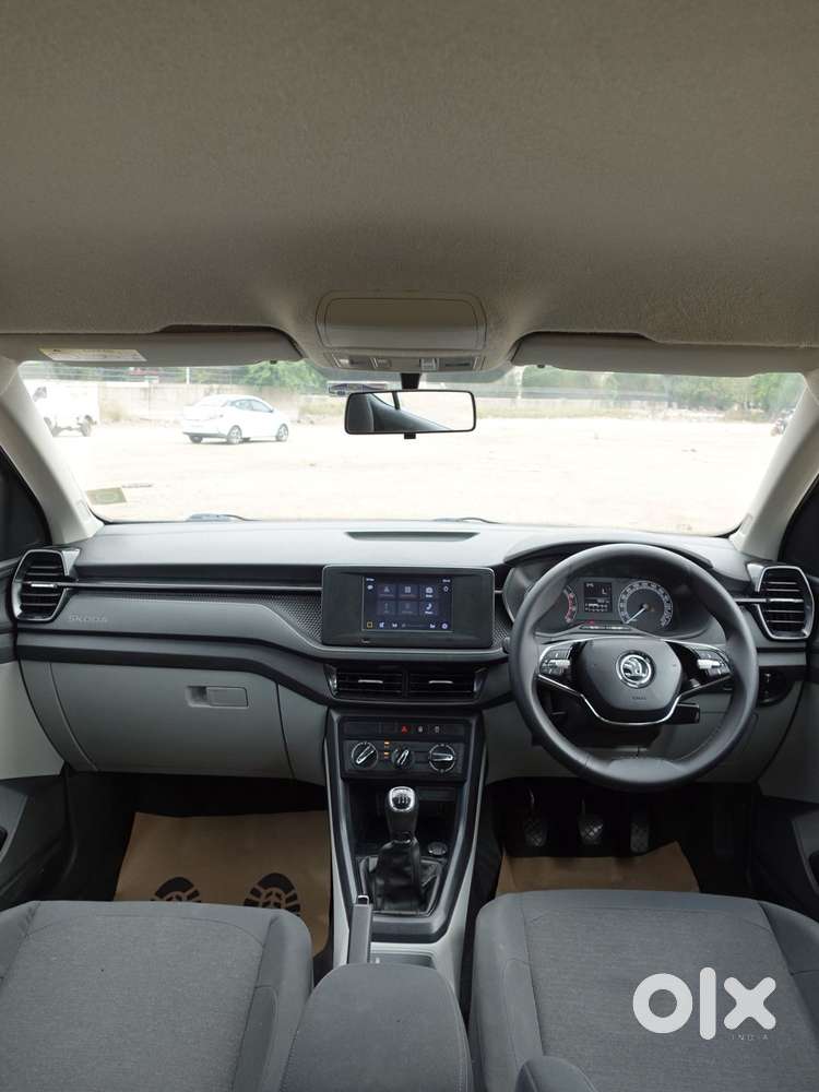 Skoda Kushaq 1.0 Tsi Active, 2022, Petrol
