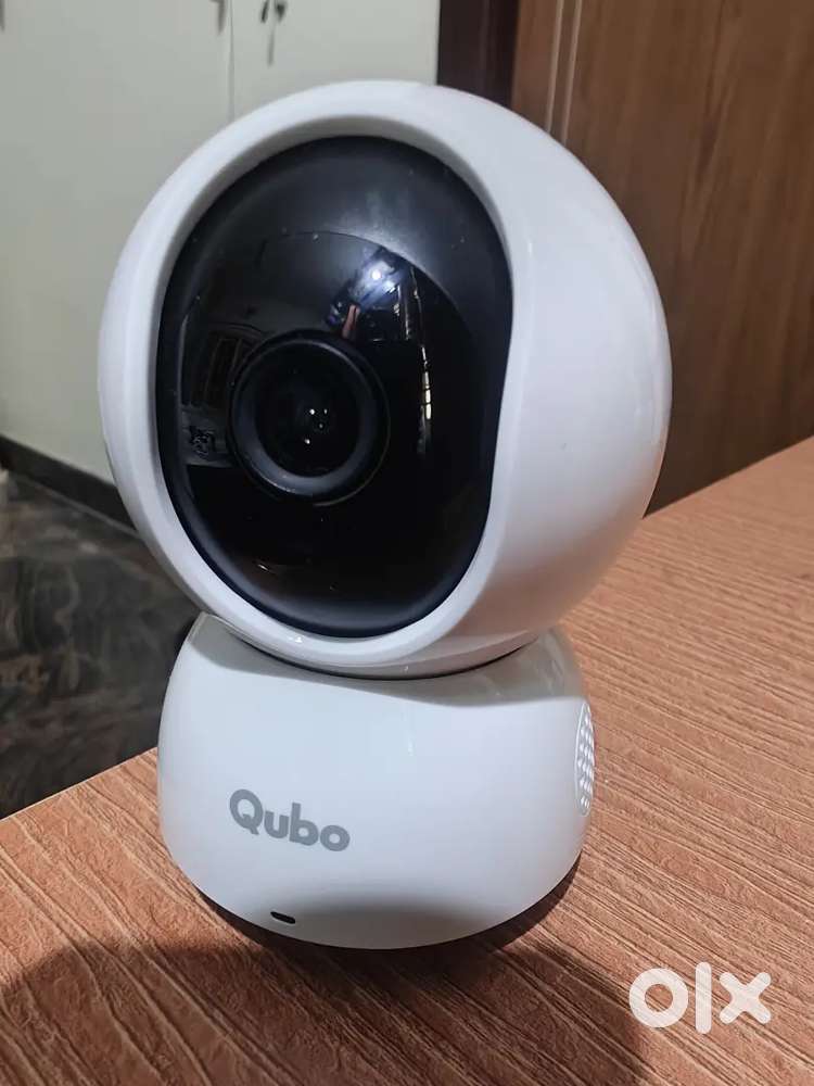 Qubo smart cam 360° PRO