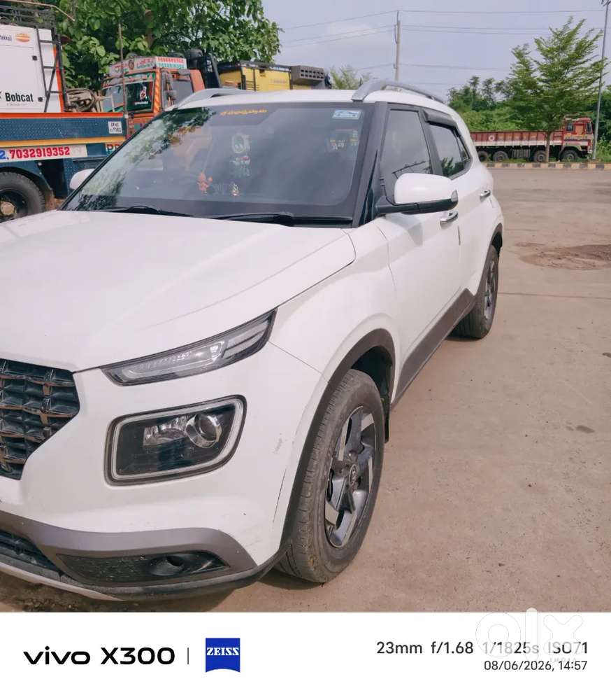 Hyundai Venue Diesel Manual 2nd Owner 2021