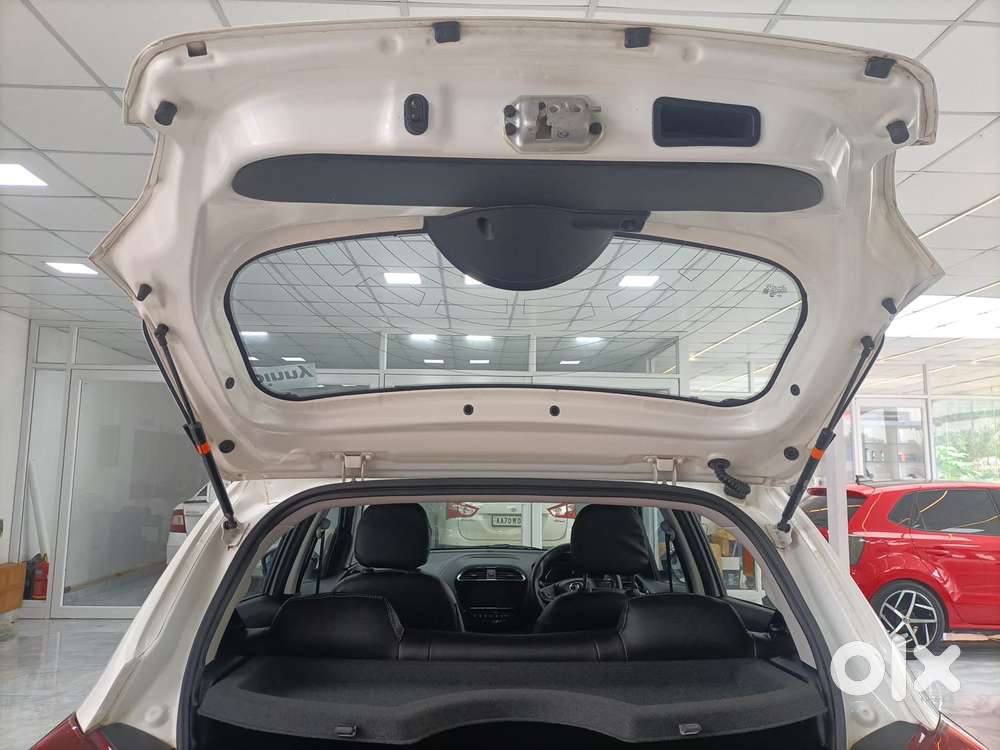 Tata Tiago Xza Plus, 2021, Petrol