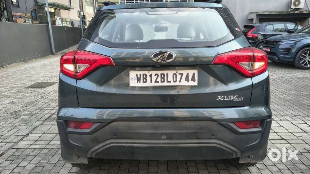 Mahindra Xuv300 W6, 2022, Petrol