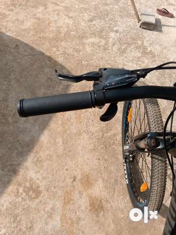 Used 27.5 mountain 2025 bike for sale