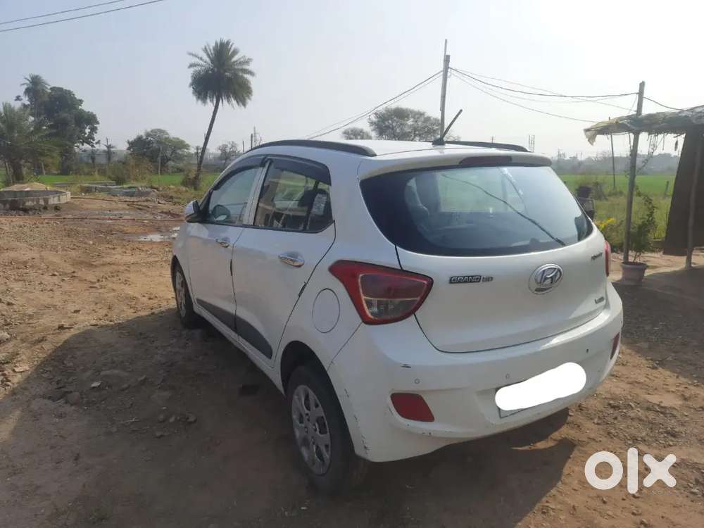 Hyundai Grand I10 Sportz 2014 Push Button Start Top Condition