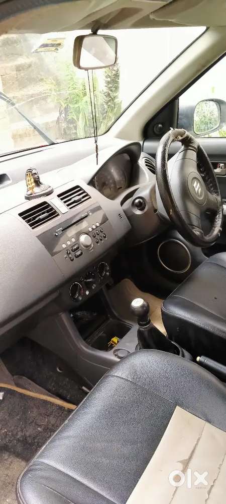 Maruti Suzuki Swift Dzire 2011