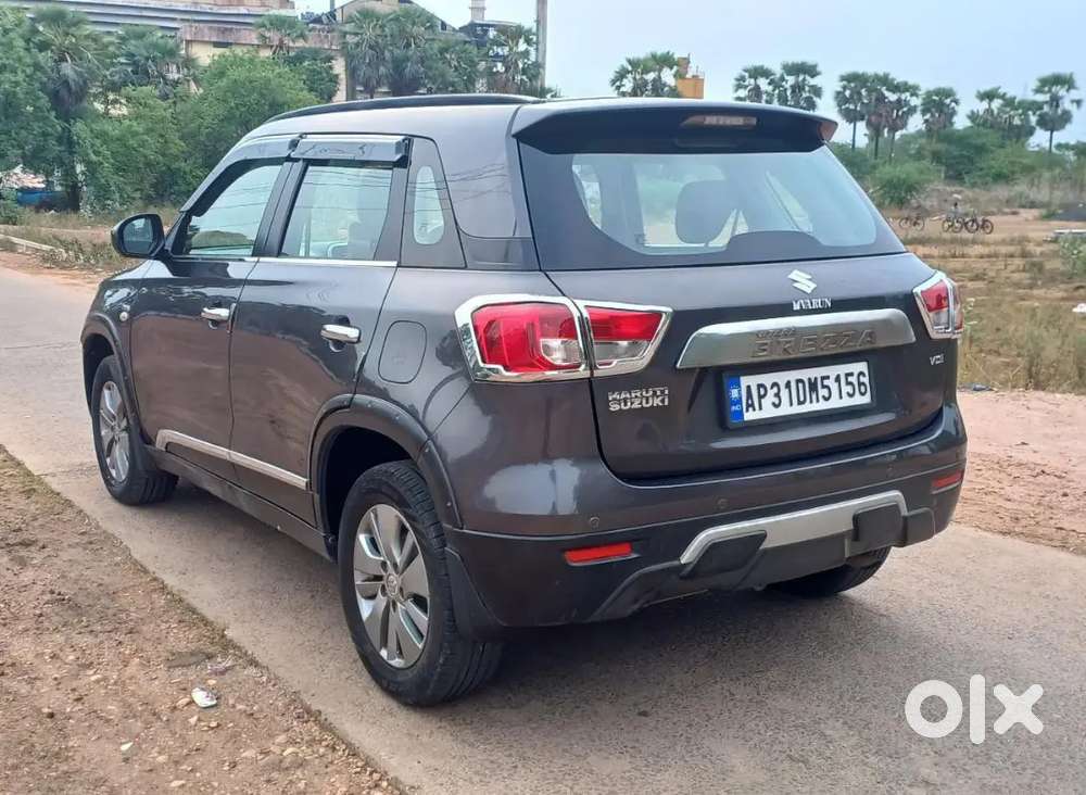 Maruti Suzuki Brezza 2016 Dec, New Battery And New Tyres,