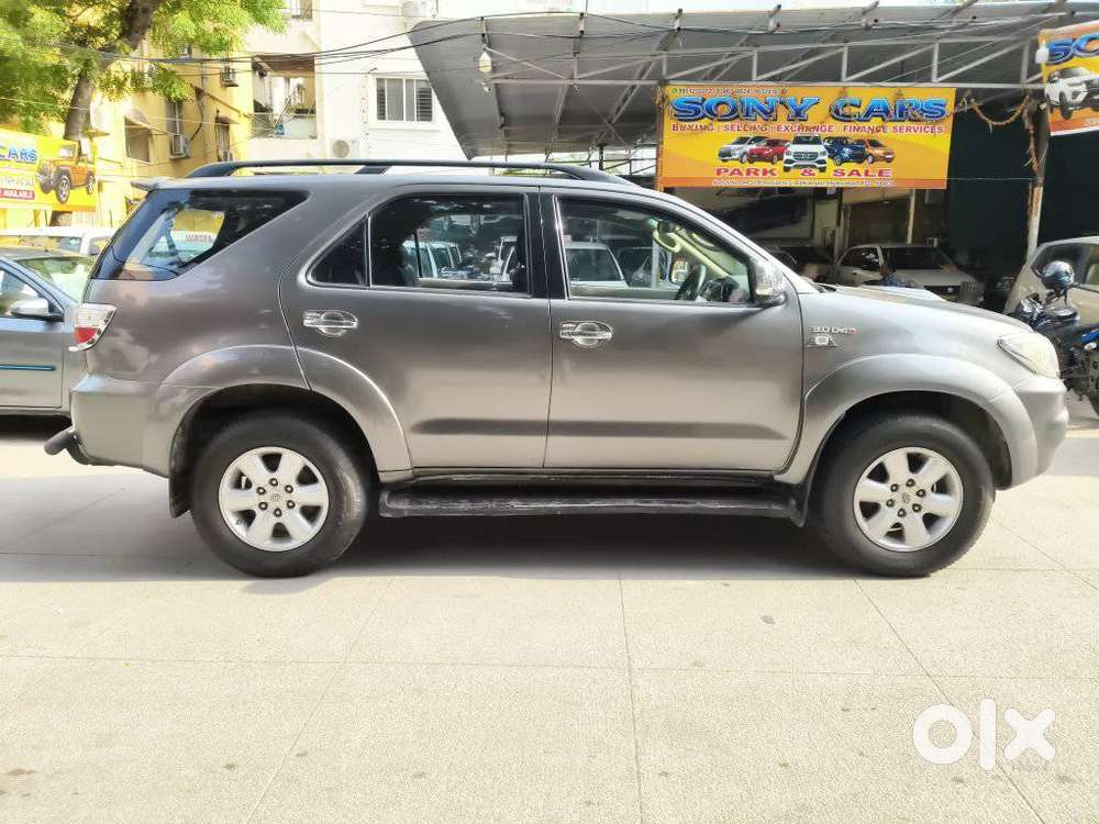 Toyota Fortuner 3.0 4x4 Manual, 2011, Diesel