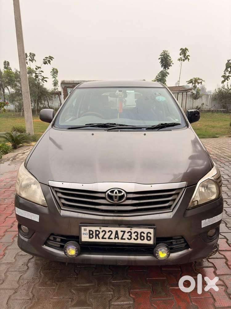 Toyota Innova 2012 Diesel Well Maintained