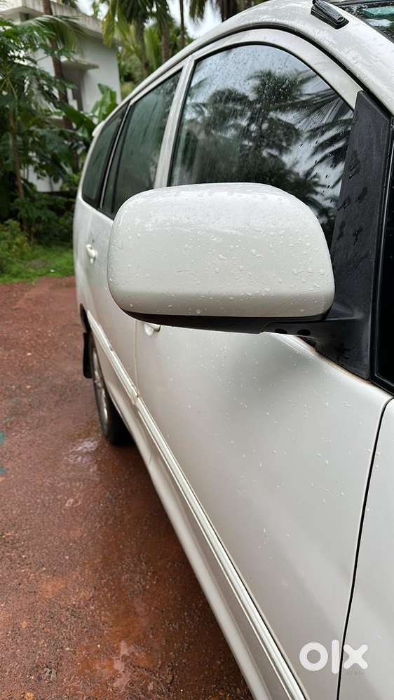 Toyota Innova 2011 Diesel Well Maintained
