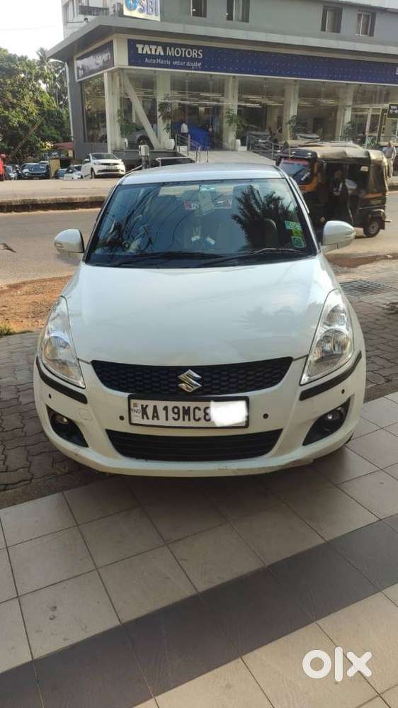 Maruti Suzuki Swift Vxi + Manual, 2012, Petrol