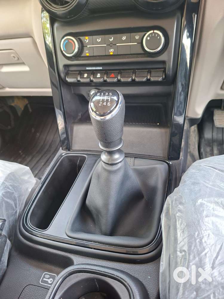 Mahindra Thar Roxx Mx1 Diesel Mt 2wd, 2026, Diesel