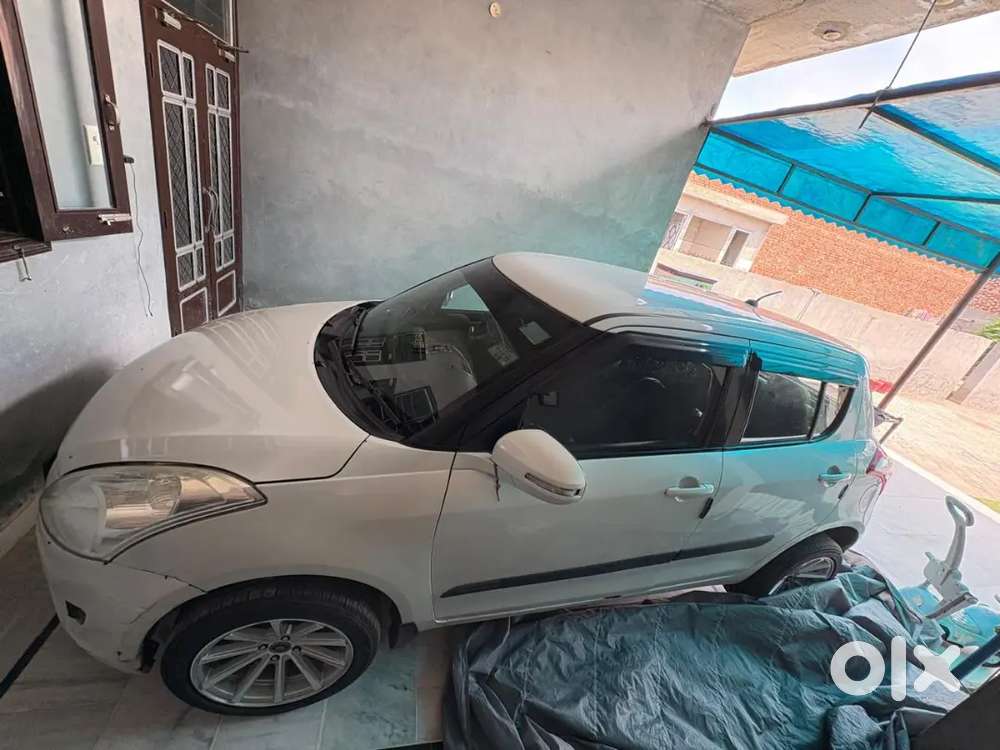 Maruti Suzuki Swift 2012 Diesel 94000 Km Driven