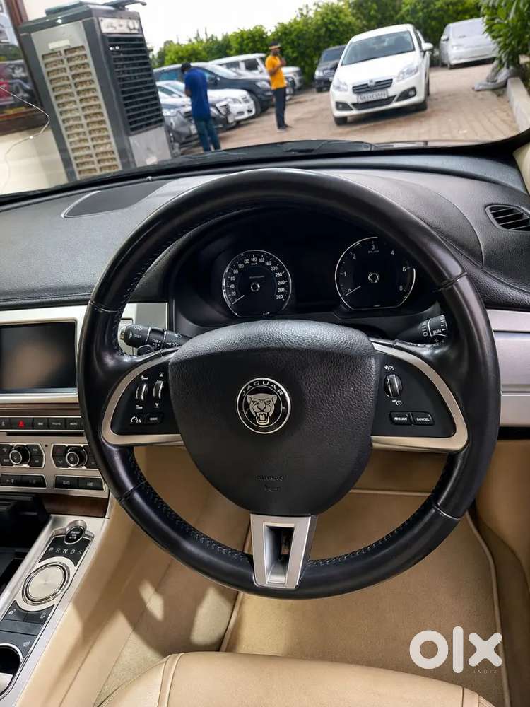 Jaguar Xf 2.2 Diesel 2016 Variant Vip Number